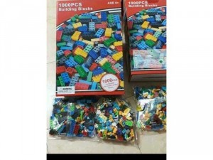 Bộ LEGO 1000 chi tiết