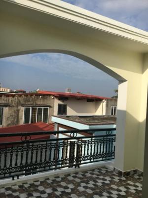 Bán nhà 4 tầng ngõ chùa hàng cách đường to chỉ 40m