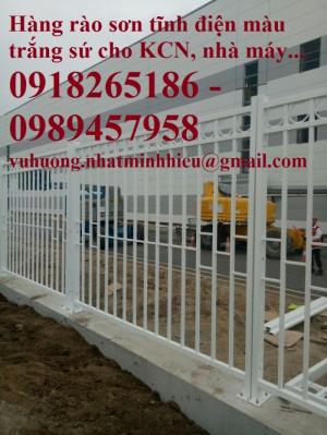 Hàng rào uốn sóng trên thân phi 5 ô 50x150, 50x200 giá tốt nhất tại Hà Nội