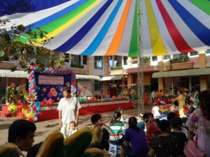 Dù vải bạt che mưa ngoài trời