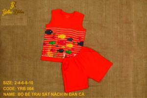 Hình thật sản phẩm bộ bé trai sát nách in lụa hình đàn cá, quần lưng thun viền 2 túi.
