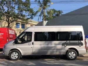 Ford Transit LUXURY 2017 GHI VÀNG xe chất-giá hợp lý.