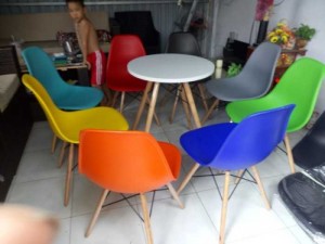 Cần thanh lý lô ghế nhựa giá rẻ