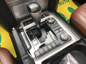 Toyota Land Cruiser V8 VX 5.7L Sx 2016, màu đen, nhập khẩu Mỹ, siêu siêu lướt 13000km