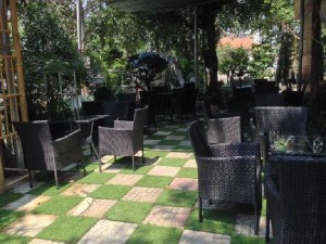 Bộ bàn ghế mây nhựa sân vườn giá rẻ