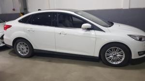 Ford Focus Titanium 217 Trắng Xe Đẹp Giá Hợp Lý.