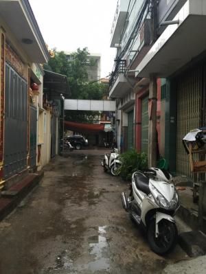 Cần bán nhà nội thành Quy Nhơn, nhà nở hậu hẻm ô tô 62,6m2 giá rẻ.