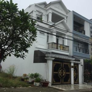 Cần bán nhà gần ngã tư Gò Đậu ,đường QL13 ,kế bên Becamex BD.
