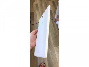 Galaxy Tab E màu trắng. bảo hành công ty 3/2019