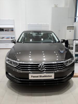 Bán xe Passat 1.8 turbo 5 chỗ, trả trước 300 triệu lấy xe Đức, bảo hành ko giới hạn km