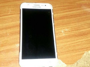Samsung J5