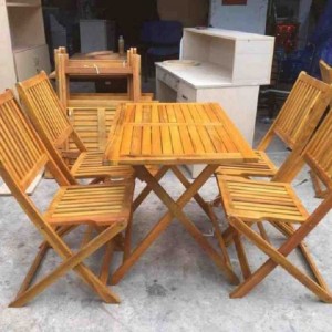 Cần bán bàn ghế gỗ xếp NH03