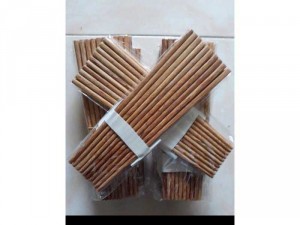 Đũa làm từ thân cây cọ già miền Trung du, chắc, mốc, ko xước, dùng muôn thuở