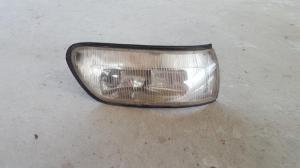 Đèn xi nhan xe Nissan Bluebird