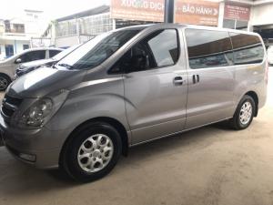 Bán Hyundai Starex 2.5MT máy dầu số sàn 9 chỗ nhập Hàn Quốc 2015 biển Sài Gòn màu ghi xám lăn bánh 58000km