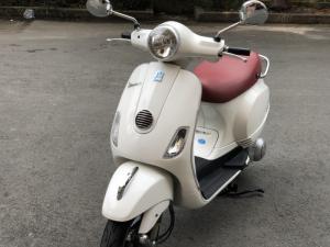 Piaggo Vespa 125ie FI nha SD zin mới 99%
