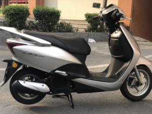 Honda Lead Fi nhập khẩu cuối 2010 nữ SD zin 100%