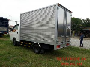 Hyundai Porter H150 thùng kín tải trọng 1.5 tấn ở Nghệ An