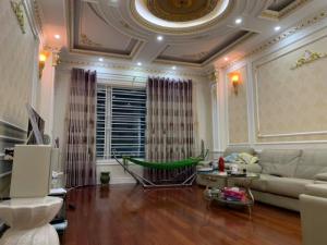 Lấp lánh kim cương giữa Hà Nội nhà Phạm Văn Đồng cực đẹp,hiện đại,lô góc 60m2x5T giá trị