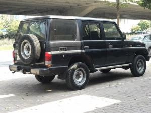 Toyota LandCruiser 2.3L 1995, máy xăng