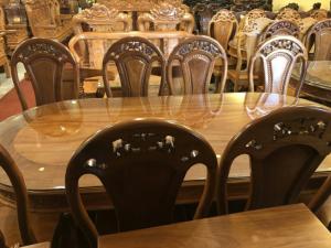 Bộ bàn ăn 8 ghế đẹp mắt qua mọi góc cạnh.