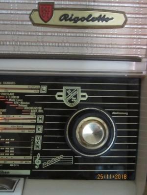 Chiếc radio đèn: Rigoletto 59 giá tốt của Đức – có ảnh thật