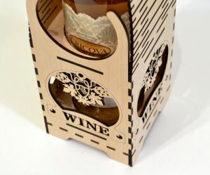 Hộp quà tặng rượu vang trang trí