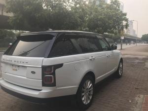 Bán LandRover Range Rover HSE 2019, màu trắng,nội thất nâu,xe giao ngay,giá tốt.