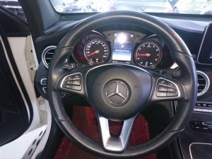 Mercedes GLC300 4Matic 2017 màu trắng