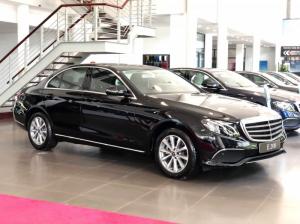 Mercedes E200 2018 đủ màu giao ngay chỉ với 590tr giá cực tốt