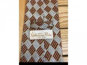 Cravat Valentino Rudy, Italy bản to, caro chéo