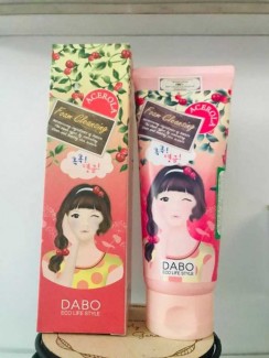 Sữa Rửa Mặt Hạt Massage Dabo Acerola 150Ml