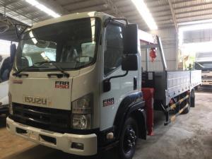 Xe tải Isuzu 4.8 Tấn FRR90N Gắn Cẩu 3 tấn Unic Urv343 (4X2), thùng dài 6m1