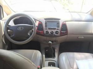 Bán Innova 2006 màu bạc số sàn xe zin bốn số tuyệt đẹp.