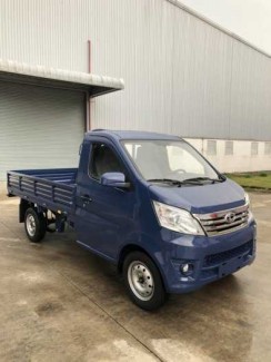Xe tải Tera 100 tải trọng 990kg thùng dài 4m1