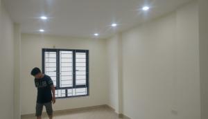 Nhà mặt phố Hữu Lê Thanh Trì, 30m2, 4.5 tầng, Ô tô tải tránh nhau,kinh doanh đỉnh.