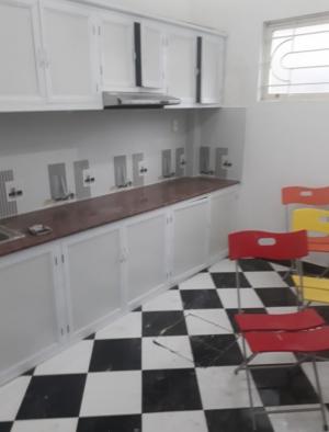 Nhà Tả Thanh Oai đẹp giá tốt, 33m2, 4.5 tầng, Full nội thất, gần cầu Tó. Có thương lượng.