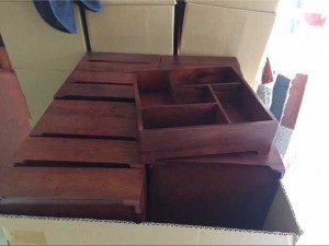 Bán hộp đựng bánh kẹo