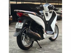 Cần Bán SH Việt 150 đời 2016 khoá Smartkey chống chộm cực tốt- Xe biển Hà Nội- Xe quá mới, cực đẹp.