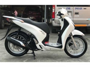 Cần Bán SH Việt 150 đời 2016 khoá Smartkey chống chộm cực tốt- Xe biển Hà Nội- Xe quá mới, cực đẹp.