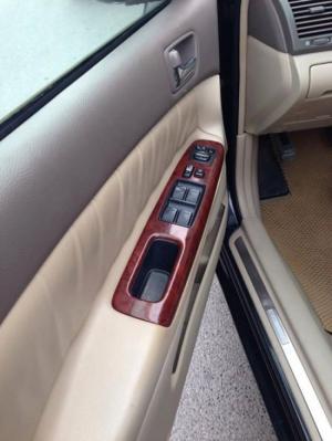 Gia đình cần bán camry 2004, số tự động, bản 3.0 v6. màu đen zin cọp