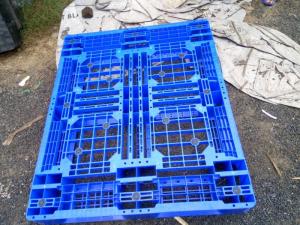 pallet nhựa xanh 1100x970x150mm