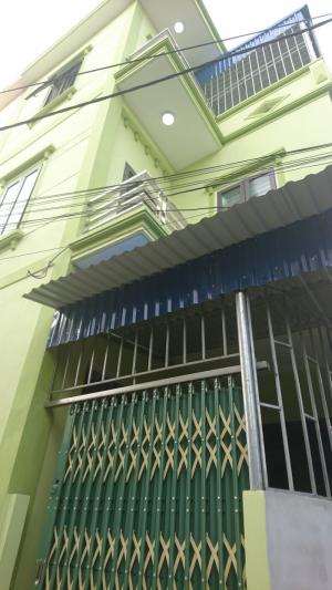 Đang cần bán gấp nhà mặt ngõ đường văn cao ngõ rộng