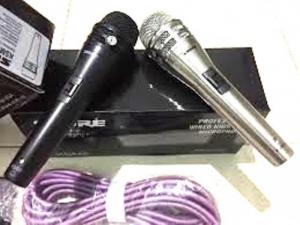 Micro có dây Shure KSM8 có 2 màu đen và trắng inox