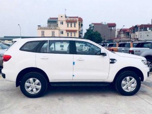 Ford Everest 2.0 Ambiente Số sàn 2019 mới 100%
