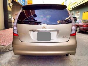 Bán Mitsubishi Grandis 2009 tự động mắt xanh mũi vàng xe còn rất đẹp.
