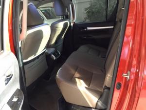 Bán xe Hilux 2.8 máy dầu số tự động sx 2016