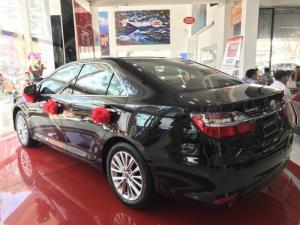 Toyota camry 2.5Q màu đen giao ngay