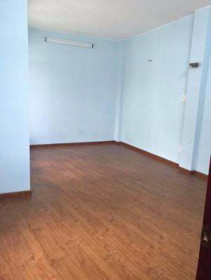 Định cư nước ngoài cần bán nhà Q10,