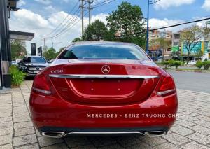 Bán Mercedes C250 màu đỏ, giao ngay